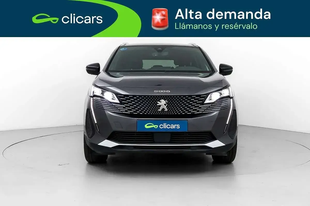 Usado Peugeot 5008 GTi 136 CV (100 kW) 2024 Gris SUV