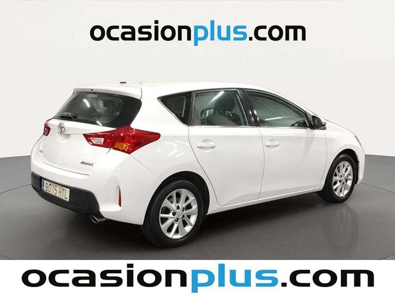 Brugt Toyota Auris Active 132 HK (97 kW) 2013 Hvid Hatchback