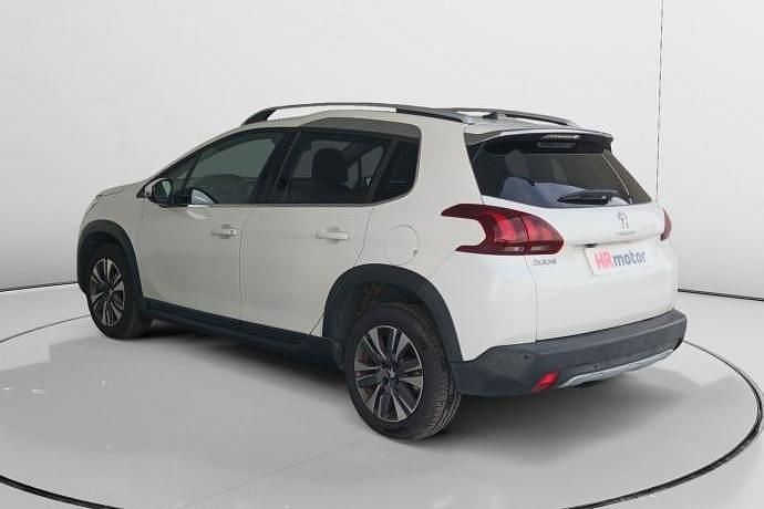 Usado Peugeot 2008 Allure 110 CV (80 kW) 2020 SUV