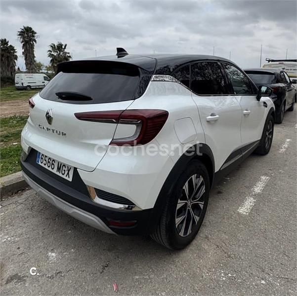 Usado Renault Captur Techno 90 CV (66 kW) 2023 Blanco SUV