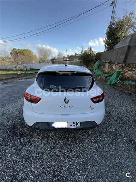 Usado Renault Clio IV Life 75 CV (55 kW) 2016 Blanco Berlina