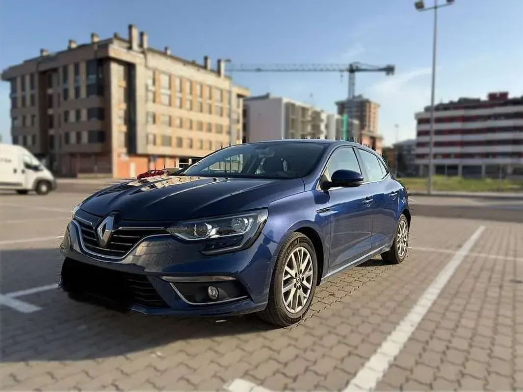 Usado Renault Mégane IV Intens 132 CV (97 kW) 2017 Azul Utilitario