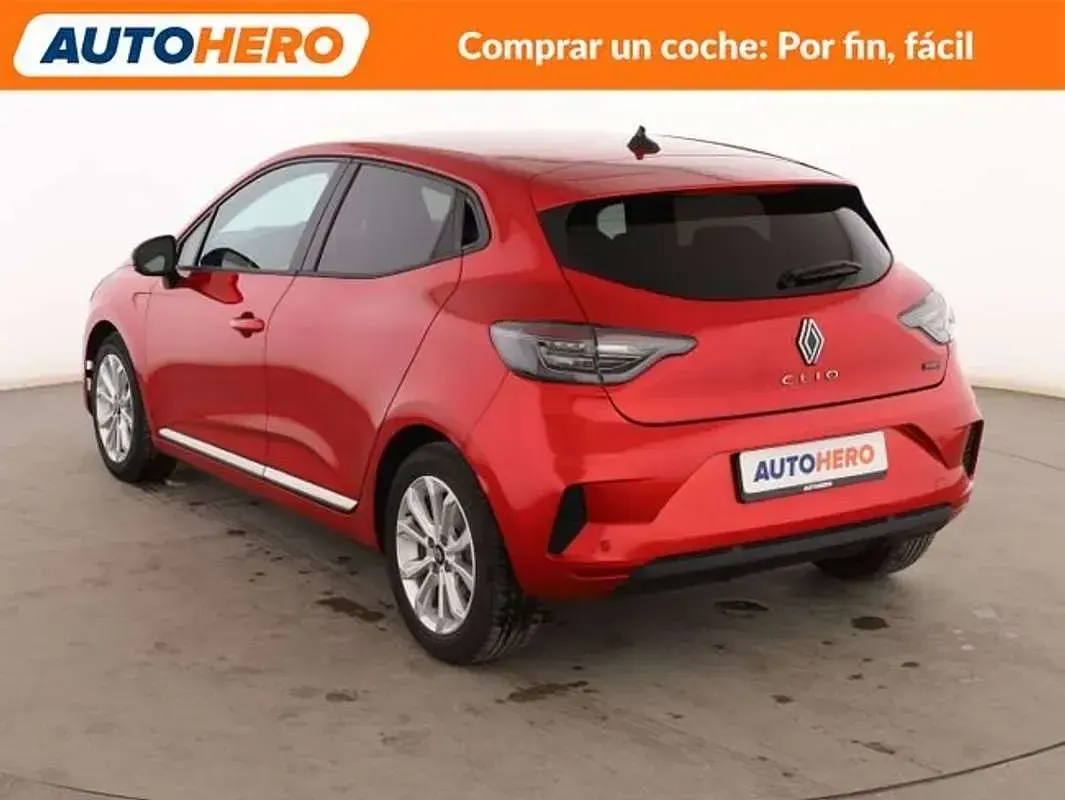 Usado Renault Clio Evolution 143 CV (105 kW) 2025 Rojo Utilitario