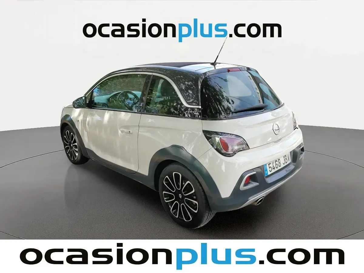 Usado Opel Adam Rocks 116 CV (85 kW) 2014 Blanco Utilitario