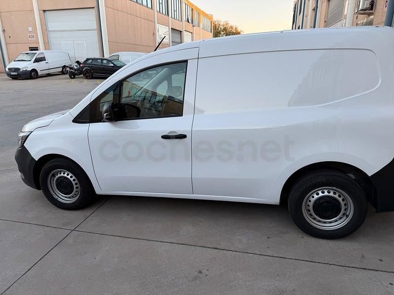 Usado Renault Kangoo 95 CV (69 kW) 2024 Blanco Monovolumen