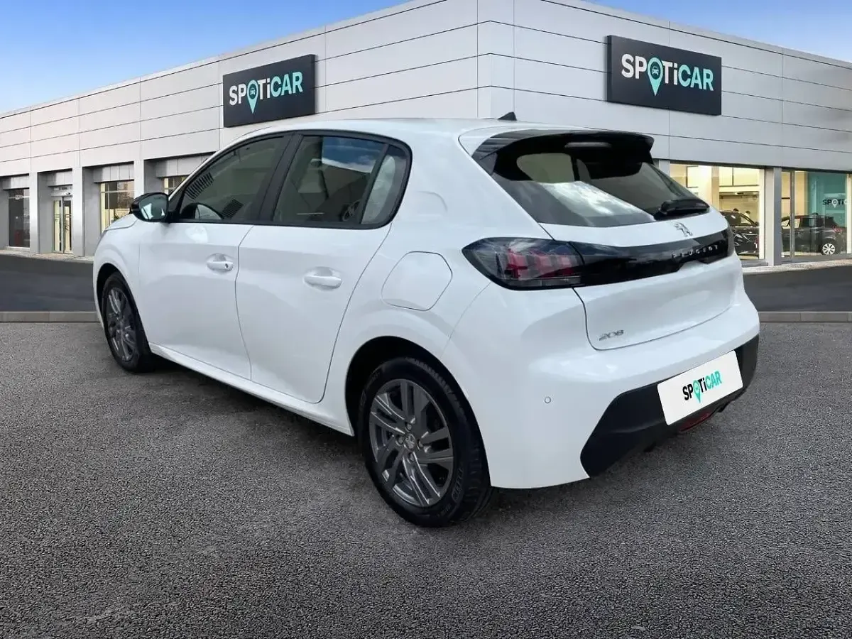 Usado Peugeot 208 Active 100 CV (73 kW) 2022 Blanco Utilitario