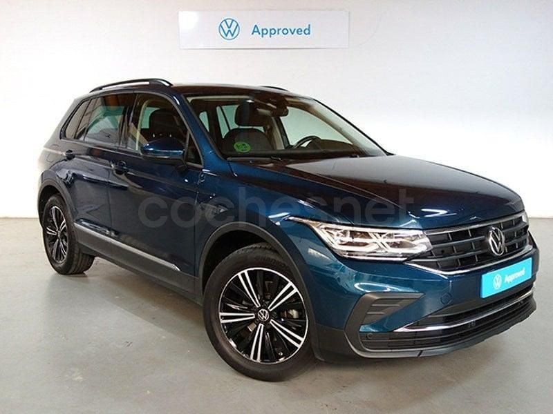 Usado VW Tiguan Life 130 CV (95 kW) 2022 Azul SUV