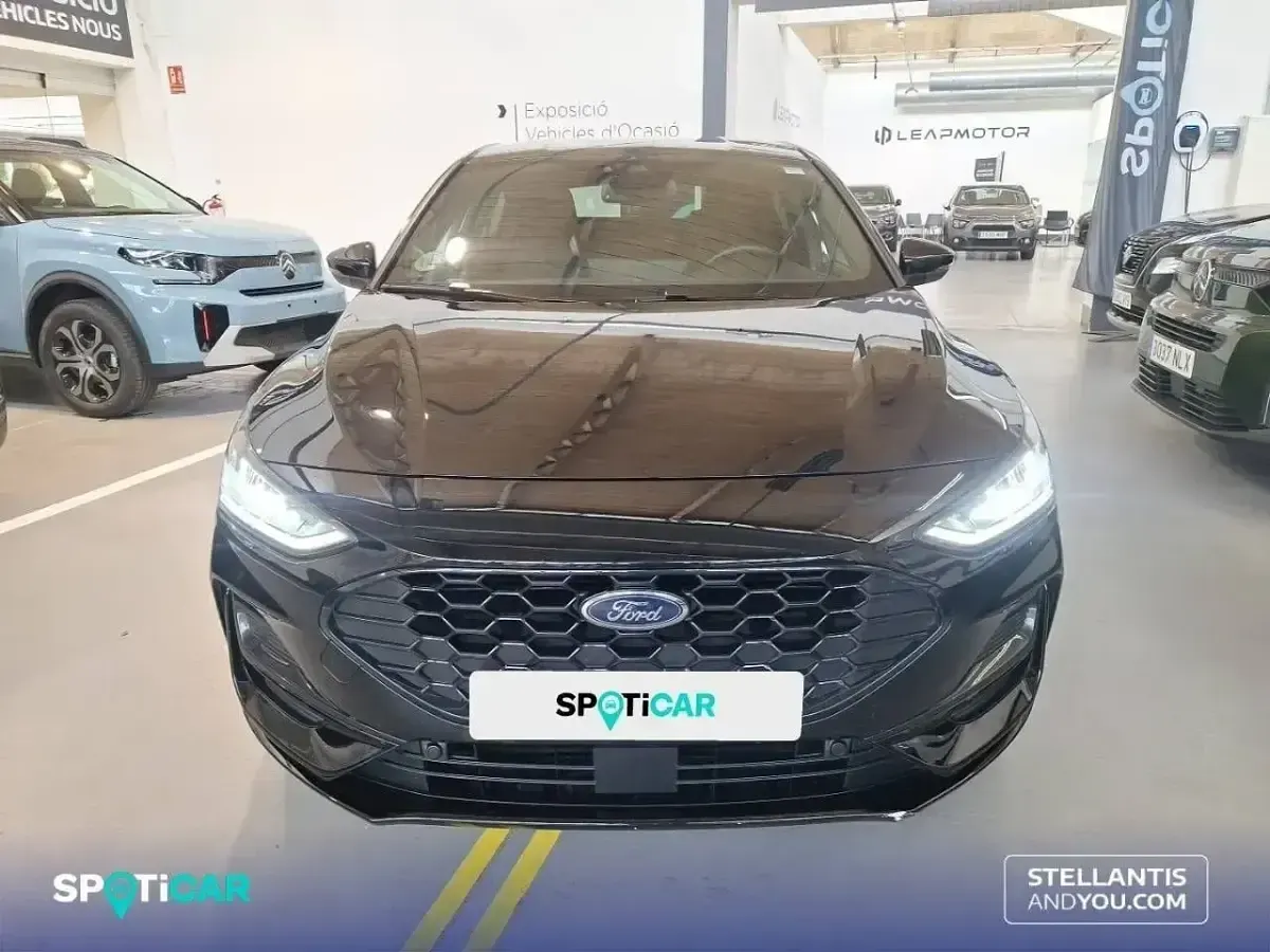 Usado Ford Focus ST-Line 125 CV (91 kW) 2023 Negro