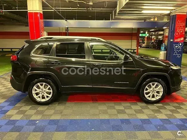 Usado Jeep Cherokee Longitude 170 CV (125 kW) 2015 Negro SUV