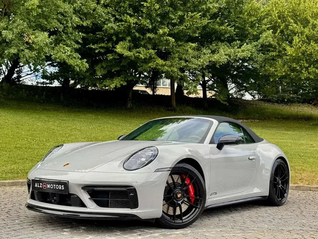 Usado Porsche 911 Carrera GTS 480 CV (353 kW) 2023 Gris Descapotable
