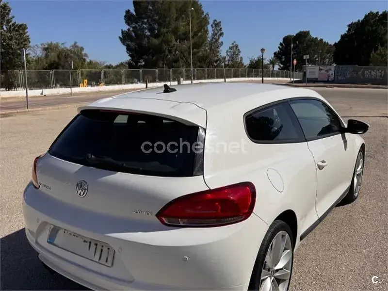 Usado VW Scirocco 140 CV (102 kW) 2009 Blanco Coupe