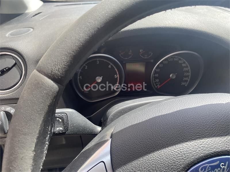 Usado Ford Galaxy Ghia 140 CV (102 kW) 2007 Azul Monovolumen