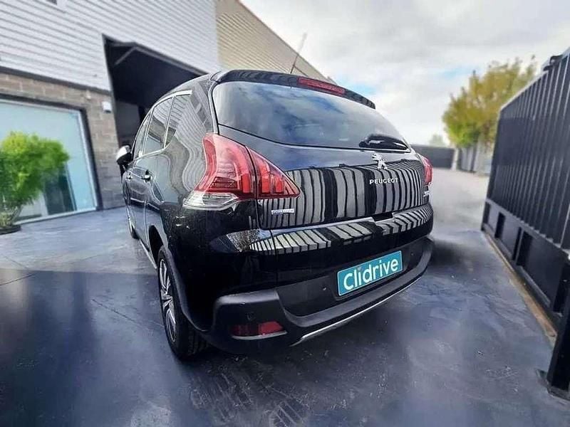 Usado Peugeot 3008 Access 131 CV (96 kW) 2017 Negro Monovolumen