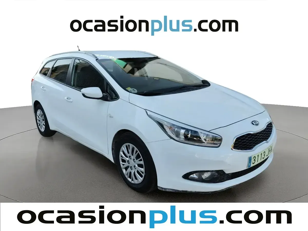 Usado Kia Ceed GT 110 CV (80 kW) 2015 Blanco Familiar