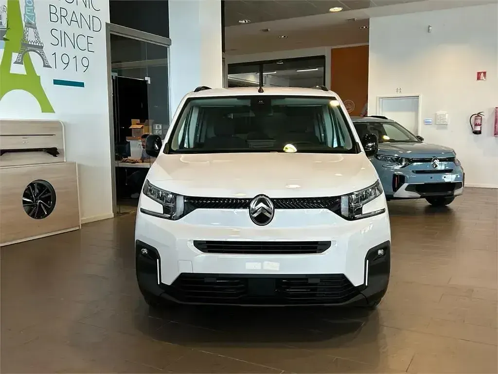 Nuevo Citroën Berlingo 102 CV (75 kW) 2025 Blanco Monovolumen