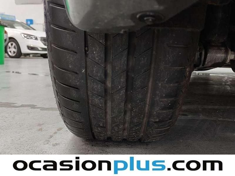 Gris Usado 2024 BMW 118 Utilitario | 25.810 € (Precio justo) - Imagen 1/3