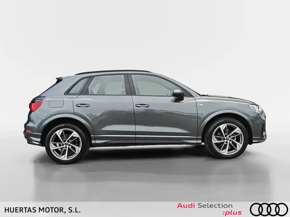 Usado Audi Q3 150 CV (110 kW) 2024 Gris / plata SUV