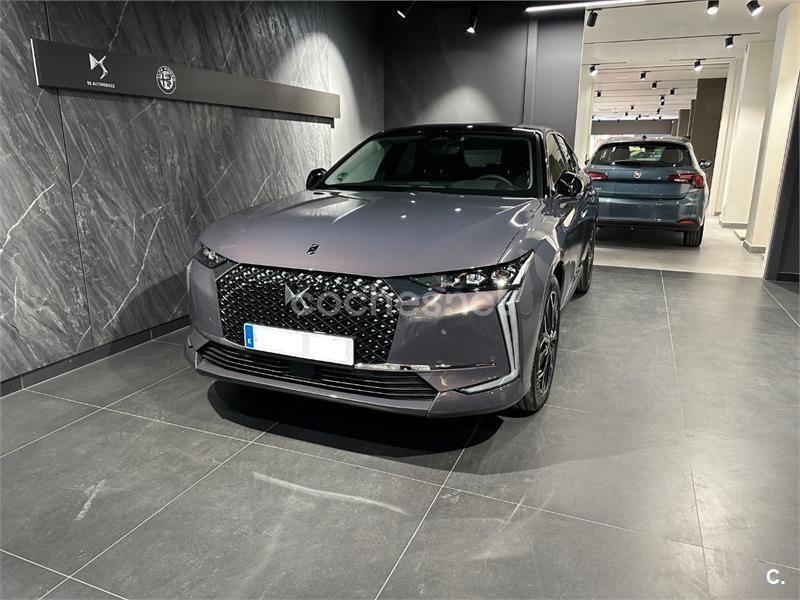 Violeta / lila Usado 2024 DS Automobiles DS4 Berlina | 36.000 € (Caro) - Imagen 1/4