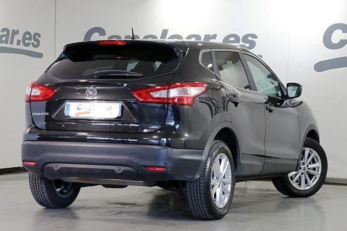 Usado Nissan Qashqai Acenta 116 CV (85 kW) 2016 Negro SUV