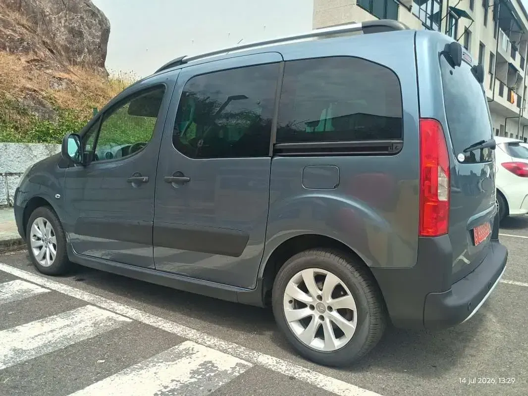 Usado Citroën Berlingo XTR 90 CV (66 kW) 2009 Azul Monovolumen
