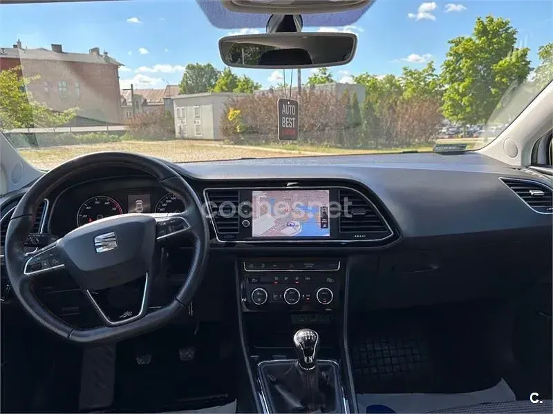 Usado Seat Leon FR 125 CV (91 kW) 2018 Blanco Berlina