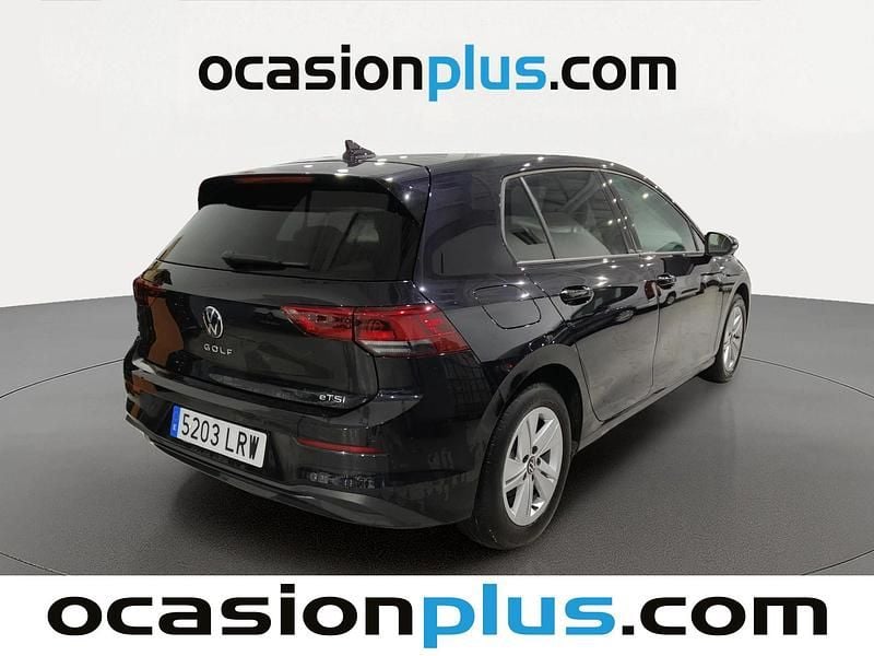 Usado VW Golf VIII Life 110 CV (80 kW) 2021 Negro Utilitario