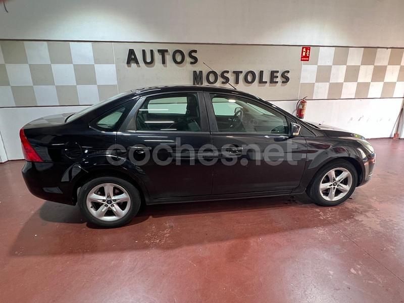 Brugt Ford Focus Trend 109 HK (80 kW) 2009 Sort Sedan