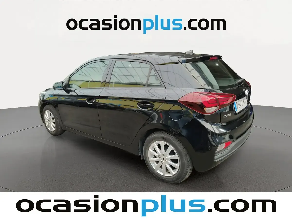 Usado Hyundai i20 75 CV (55 kW) 2019 Negro Utilitario