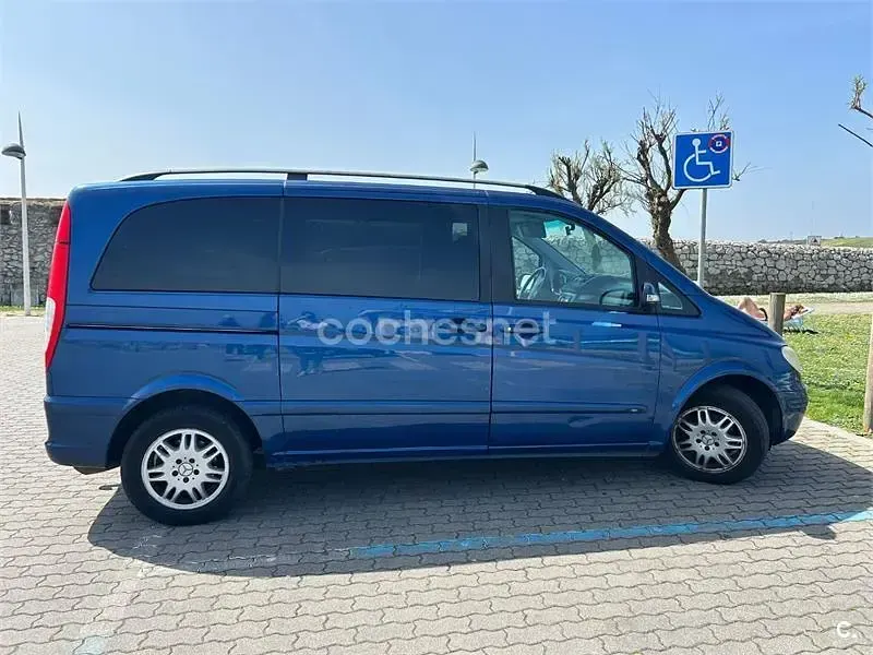 Usado Mercedes Viano 150 CV (110 kW) 2006 Azul Monovolumen