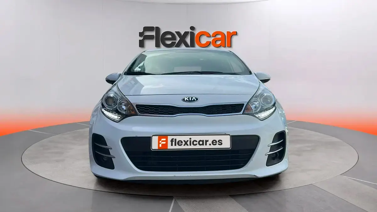 Usado Kia Rio 84 CV (61 kW) 2016 Blanco Utilitario