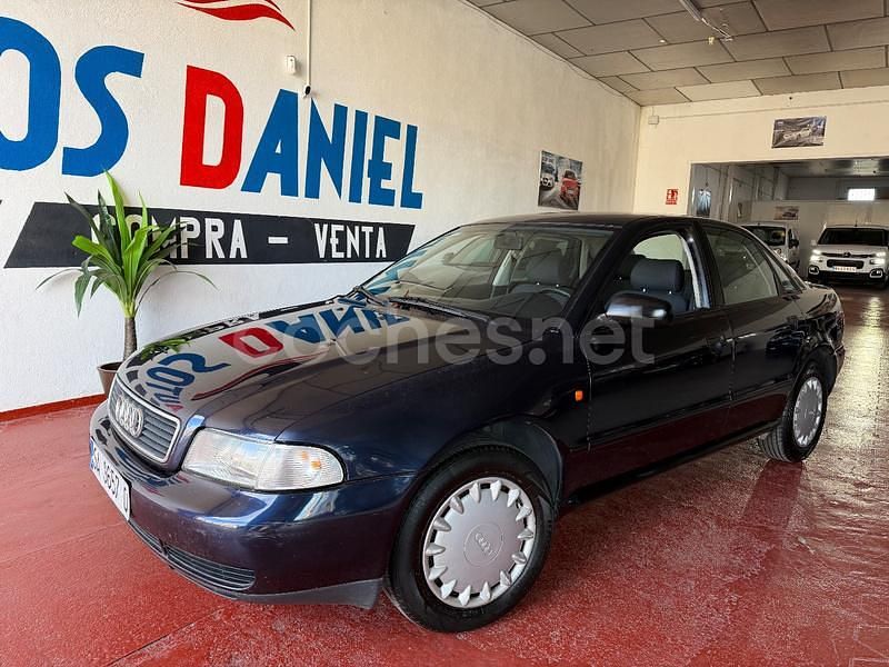 Azul Usado 1996 Audi A4 Berlina | 1900 € (Super precio) - Imagen 1/4