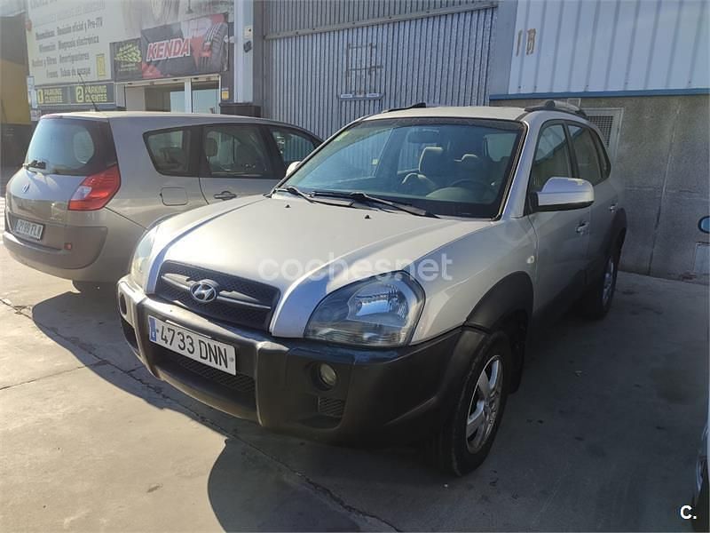 Usado Hyundai Tucson Comfort 112 CV (82 kW) 2005 Gris / plata SUV