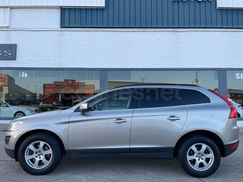 Usado Volvo XC60 Momentum 163 CV (119 kW) 2012 Beige SUV