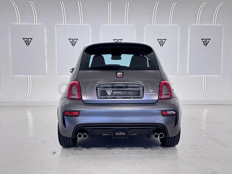 Usado Abarth 595 Competizione 180 CV (132 kW) 2022 Gris / plata Berlina