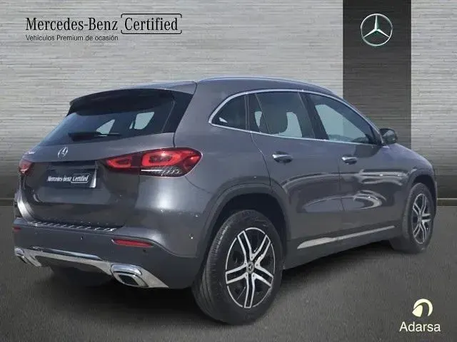 Usado Mercedes GLA200 Progressive 150 CV (110 kW) 2022 Gris montaña SUV