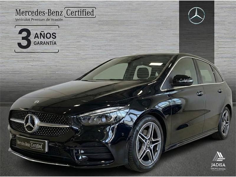 Usado Mercedes B200 AMG line 150 CV (110 kW) 2025 Negro Monovolumen