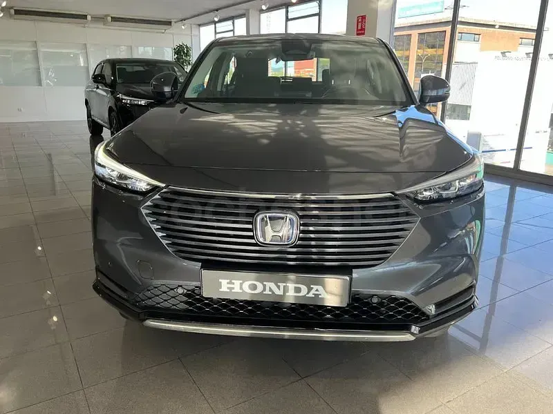 Usado Honda HR-V Advance 131 CV (96 kW) 2022 Gris / plata SUV