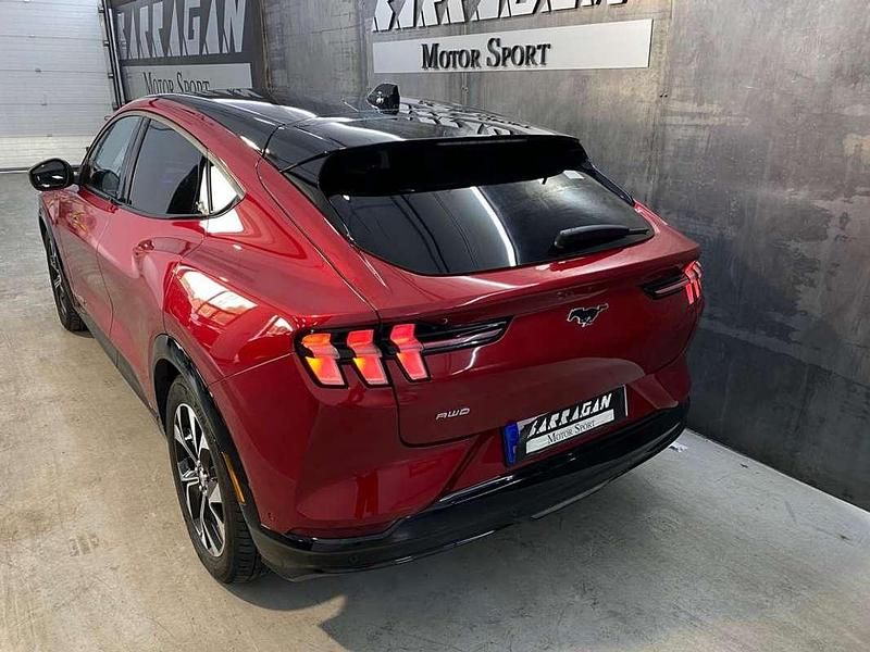 Usado Ford Mustang 351 CV (258 kW) 2021 Rojo SUV