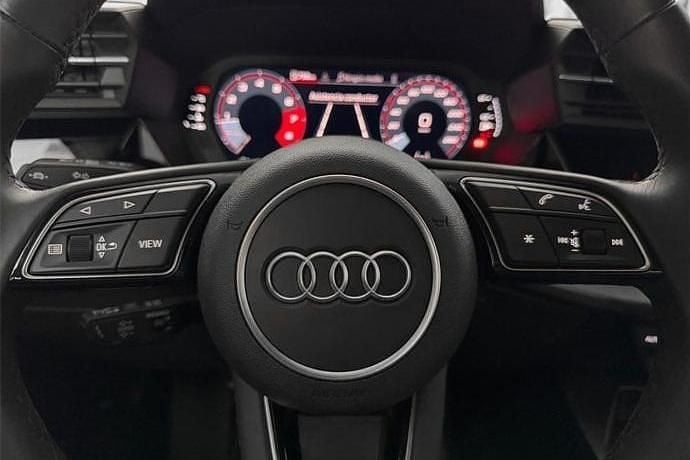 Usado Audi A3 115 HP (84 kW) 2025