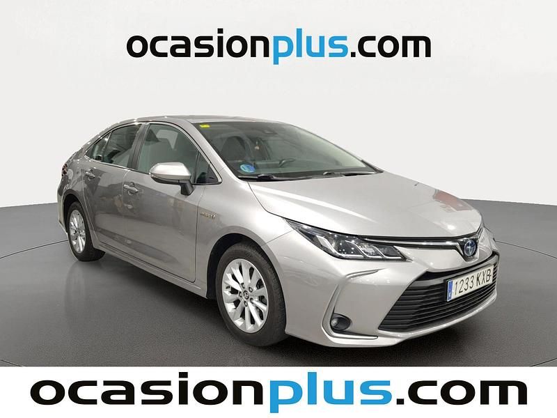 Usado Toyota Corolla Active 122 CV (89 kW) 2019 Gris Berlina