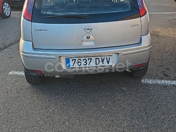 Usado Opel Corsa Enjoy 75 CV (55 kW) 2006 Gris / plata Utilitario