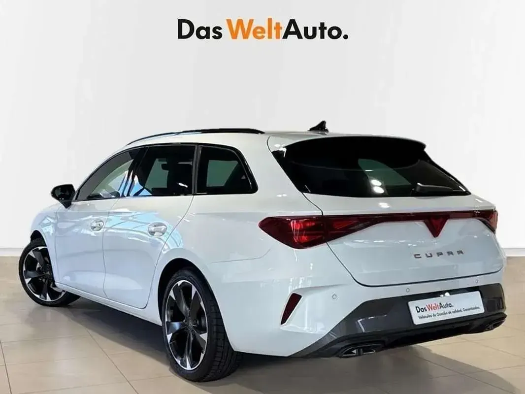 Usado Cupra Leon 150 CV (110 kW) 2024 Blanco Familiar