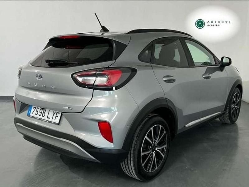 Usado Ford Puma Titanium 125 CV (91 kW) 2022 Gris SUV