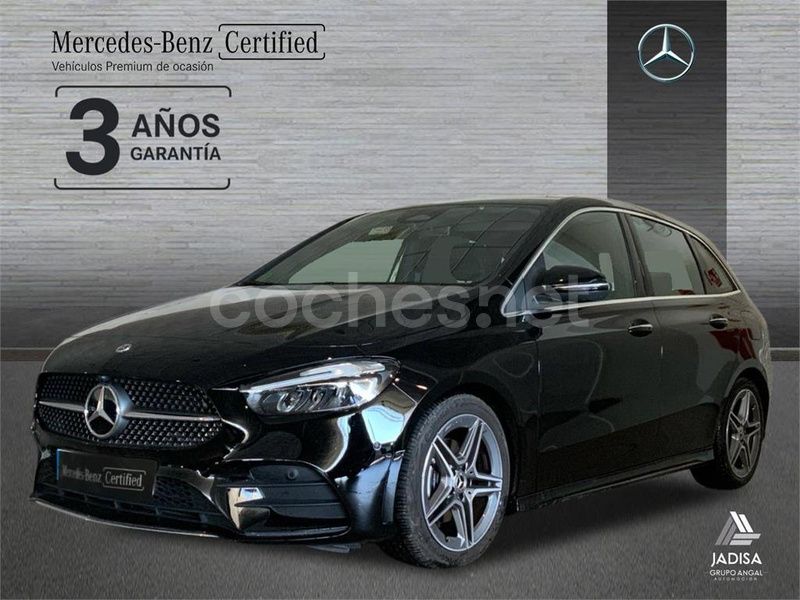 Negro noche Usado 2024 Mercedes B200 AMG line Monovolumen | 34.990 € (Precio justo) - Imagen 1/4