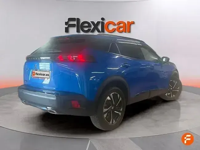 Usado Peugeot 2008 Allure 130 CV (95 kW) 2021 Azul SUV