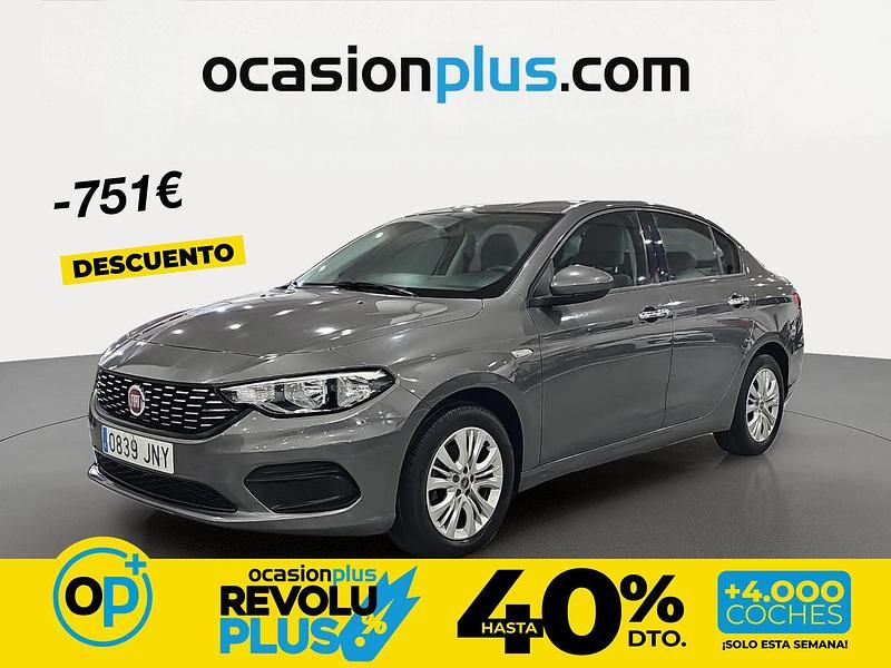 Usado Fiat Tipo Easy 95 CV (69 kW) 2016 Gris Berlina
