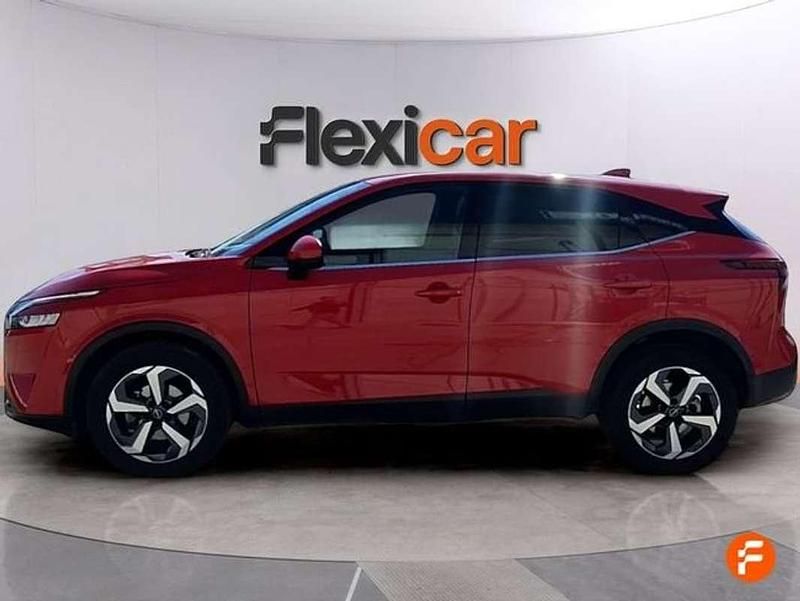Usado Nissan Qashqai Acenta 140 CV (102 kW) 2023 Rojo SUV