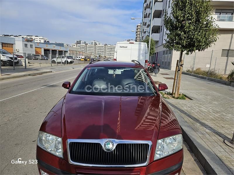 Granate Usado 2005 Skoda Octavia Familiar | 3500 € (Precio justo) - Imagen 1/4