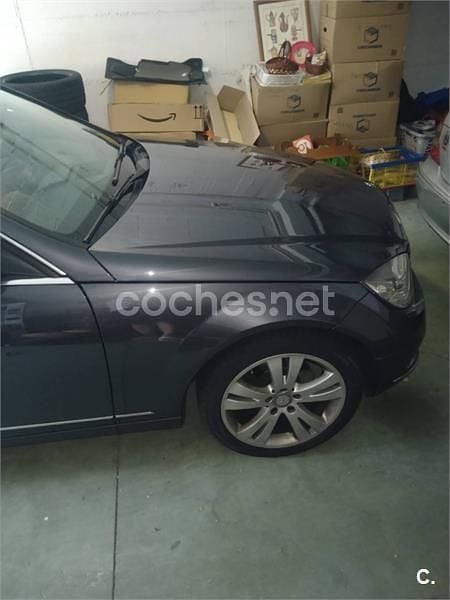 Usado Mercedes C180 Avantgarde 143 CV (105 kW) 2008 Gris / plata Berlina