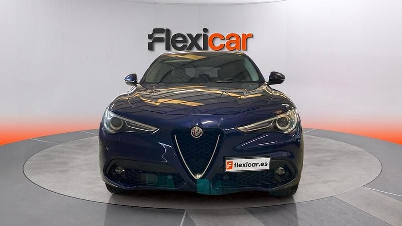 Usado Alfa Romeo Stelvio Executive 180 CV (132 kW) 2018 Azul SUV